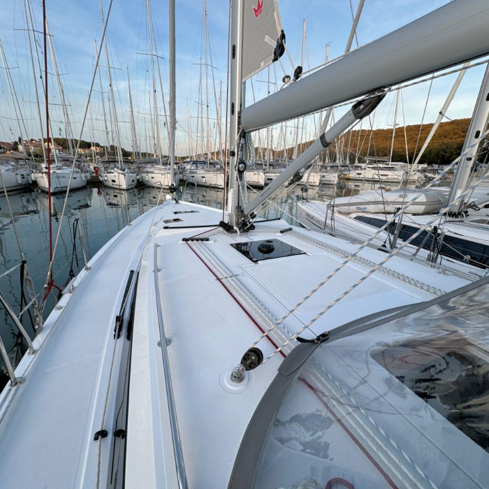 Ivana | Bavaria C42 photo 21