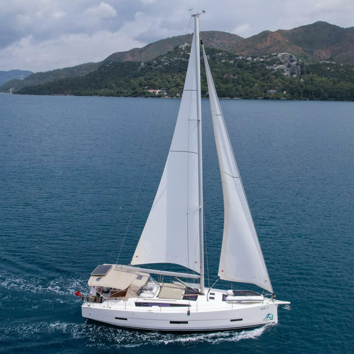 Ida 1 | Dufour 430 photo 8