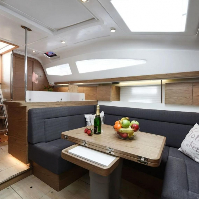 Val | Elan Impression 40 photo 6