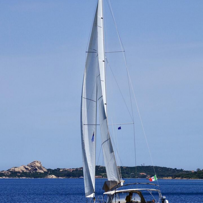 Noah - Water maker, Solar Panel | Dufour 430 photo 3