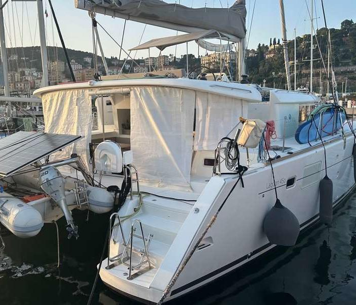 Branchia | Lagoon 450 Fly photo 15