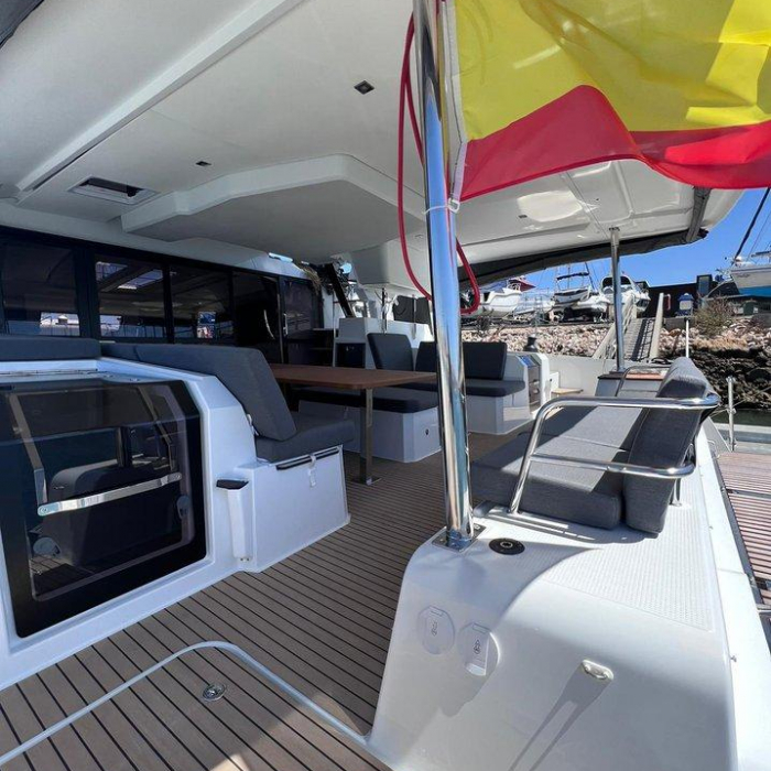 Le Grand Bogavant | Fountaine Pajot Aura 51 photo 7