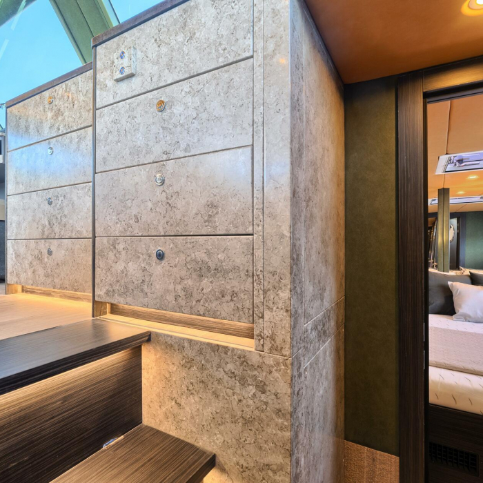 Gold | Luna 49 photo 20