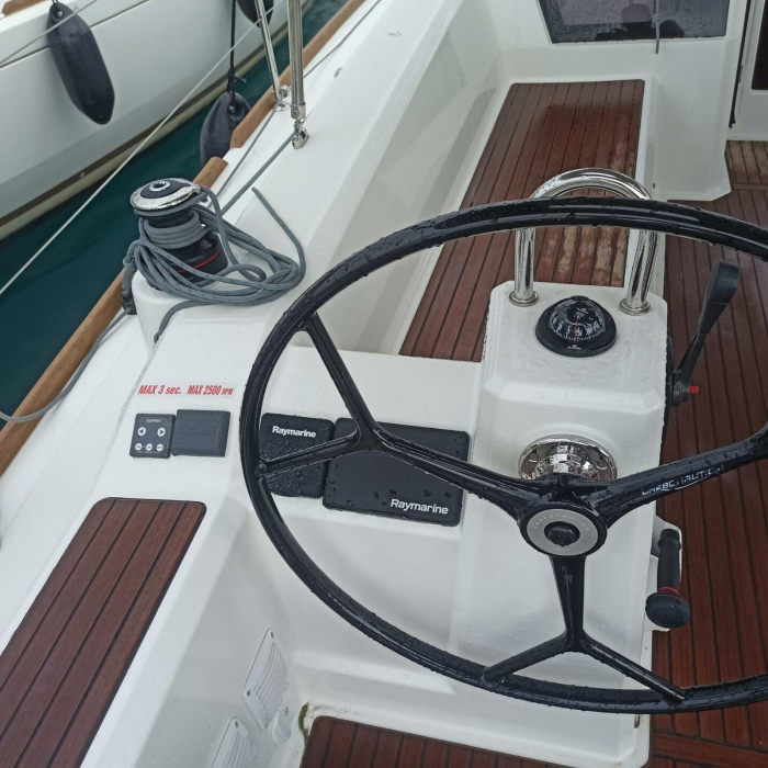 Tamara | Oceanis 38.1.2 photo 15