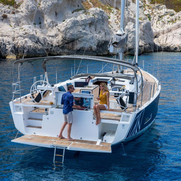 Edison | Dufour 530 Smart Electric 6 + 1 cab. photo 3