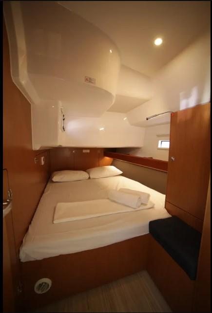 Sail Deneb | Bavaria 46 Cruiser photo 5