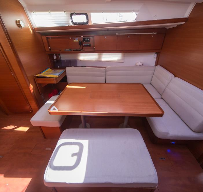 Maar | Dufour 460 GL photo 7