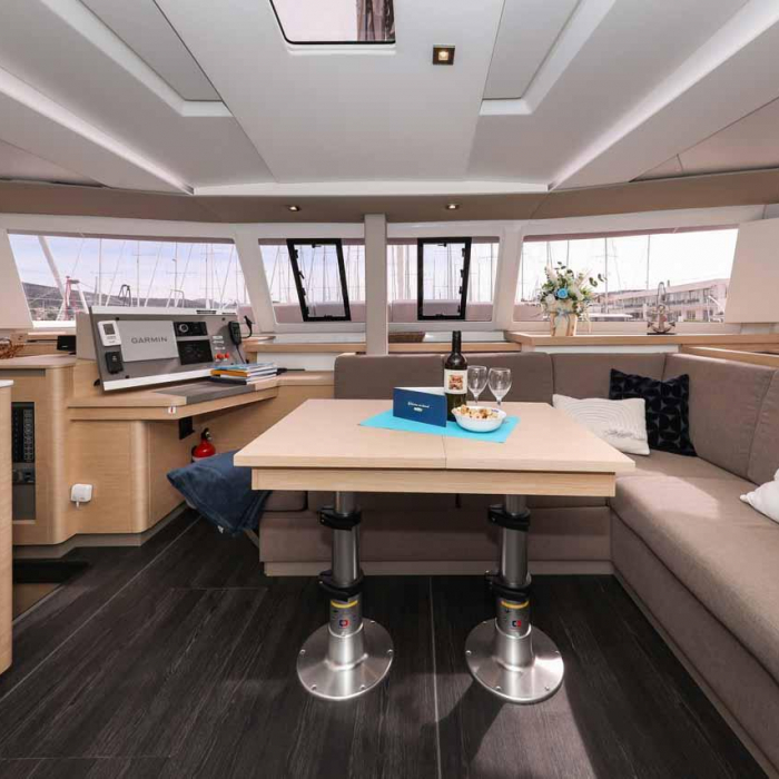 Alchiba | Fountaine Pajot Astrea 42 photo 18