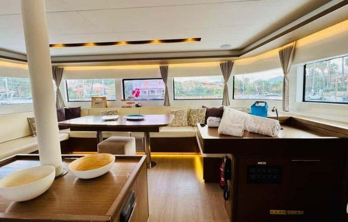 Thor | Lagoon 50 photo 5