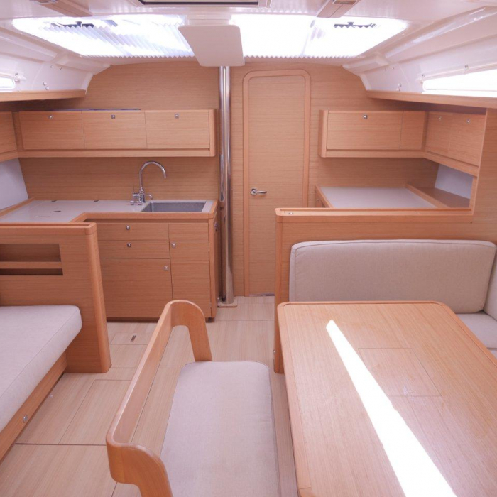 Bloody Mary | Dufour 430 photo 8