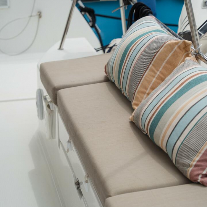 Isla | Fountaine Pajot Isla 40 photo 12