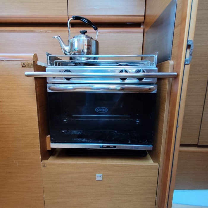 Peacok | Sun Odyssey 389 photo 6