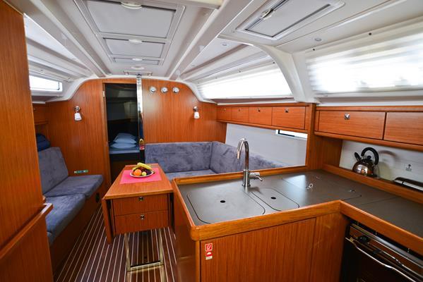 Kedi | Bavaria Cruiser 37 photo 11