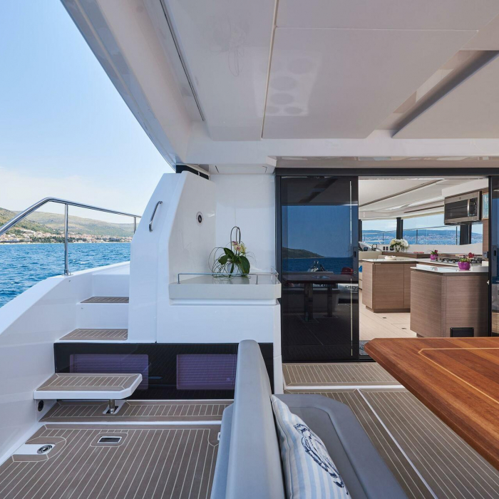 Good Vibes | Leopard 53 - OW photo 10