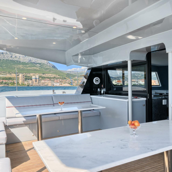 Katamaran | Luna 49 photo 27