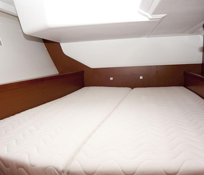 Kiki | Oceanis 45 photo 22