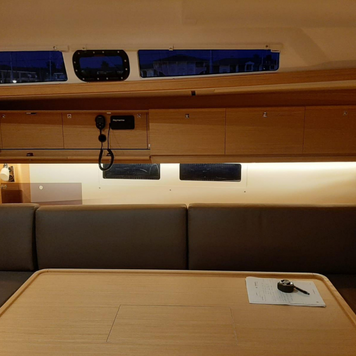 Nishane | Dufour 460 photo 3