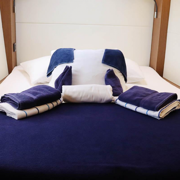 Jays 'n Seas | Lagoon 50 photo 23