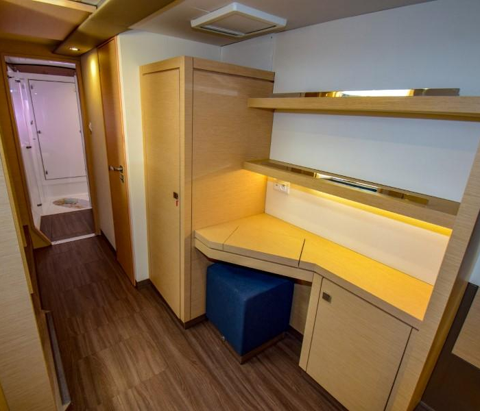 Amber | Lucia 40 photo 12