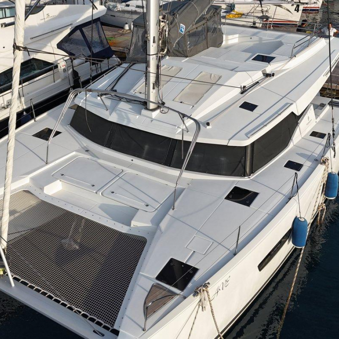 Ave | Fountaine Pajot Elba 45 photo 7