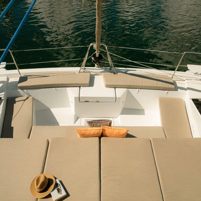 Pinnacle Cat | Bali cat space photo 2