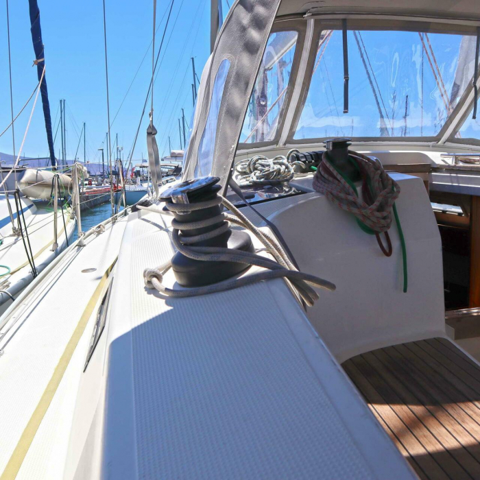 Economy | Bavaria Cruiser 40 photo 4