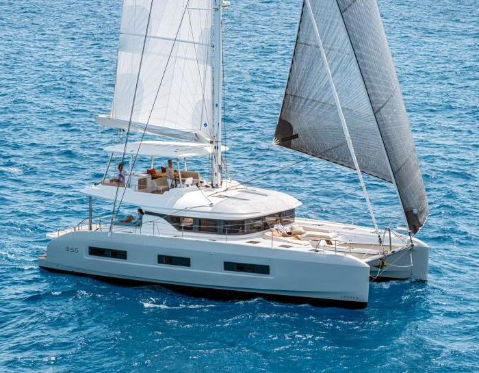 Hydrus | Lagoon 55 photo 10