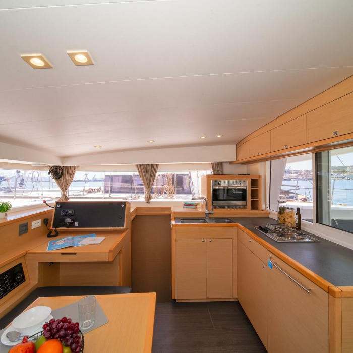 Callisto L400 | Lagoon 400 S2 photo 12