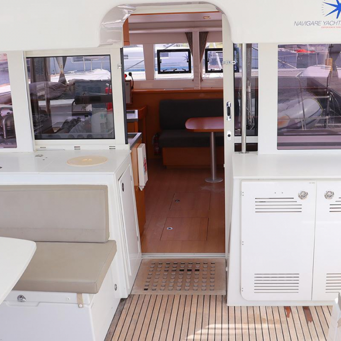 Moët | Lagoon 450 F photo 18