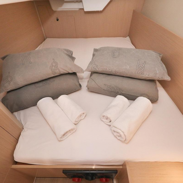 Aris | Oceanis 35.1 photo 11