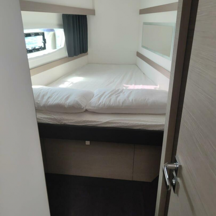 Isla | Fountaine Pajot Isla 40 photo 23