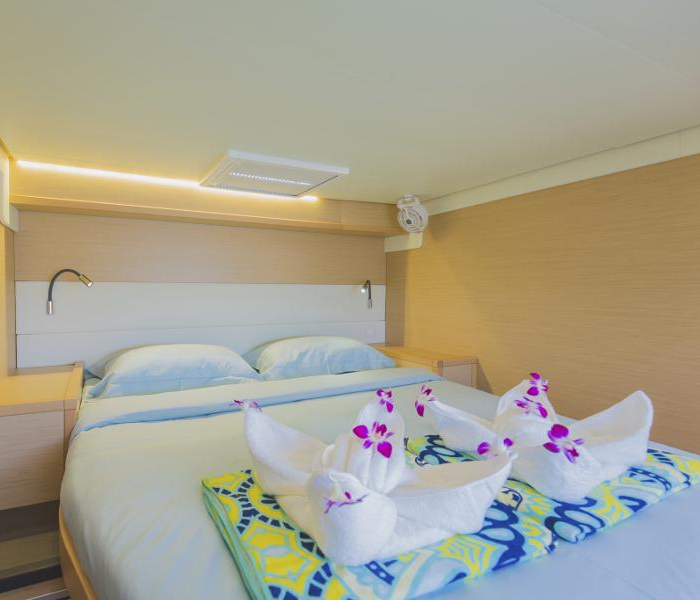 Blue Moon | Lagoon 52F photo 47