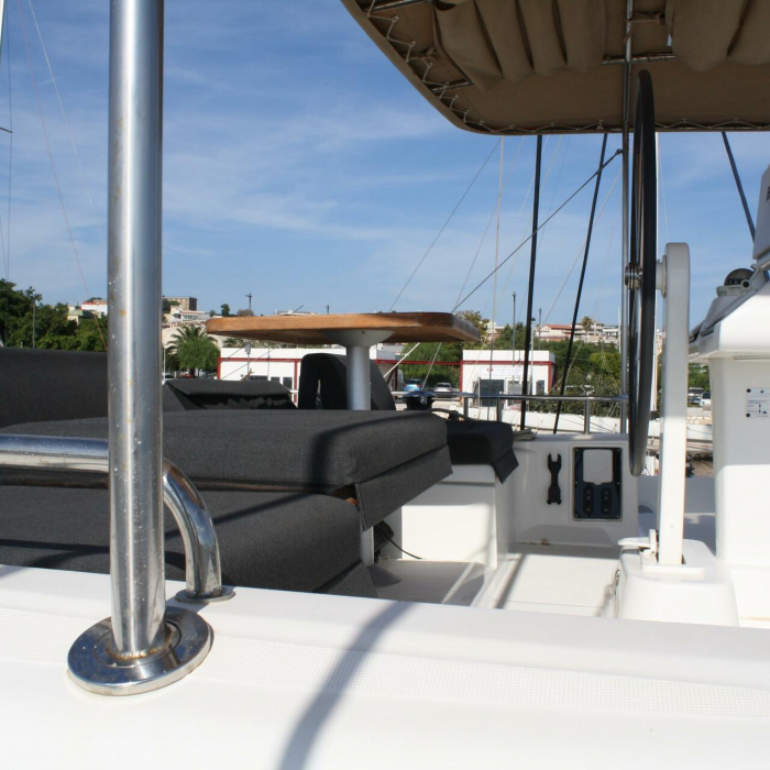 Cala Luna | Lagoon 52F photo 8