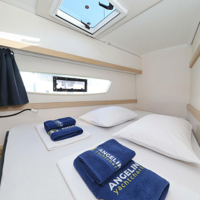 Why Not | Fountaine Pajot LUCIA 40 photo 5