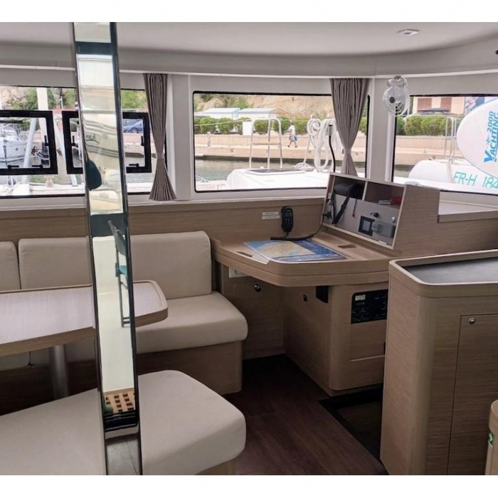 GRAND DELUXE III | Lagoon 42 photo 3