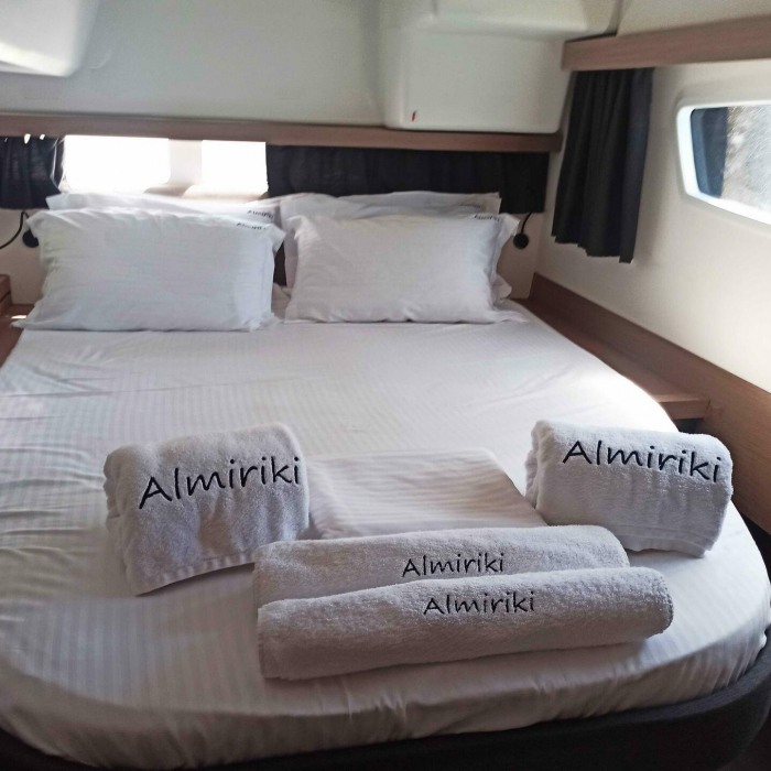 Prestige | Fountaine Pajot Isla 40 photo 9