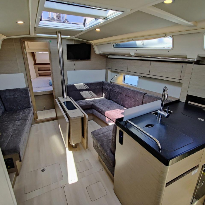 Fany | Hanse 388 photo 13