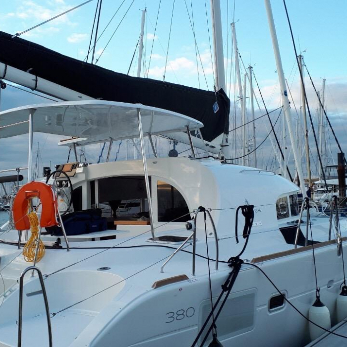 Butterfly | Lagoon 380 photo 1