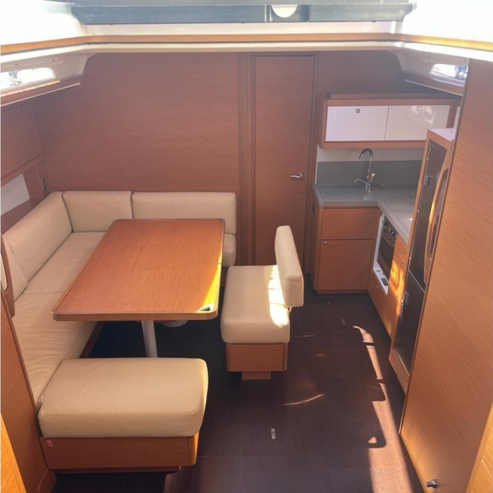 Iside | Dufour 470 GL photo 8