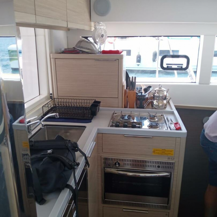 Shima | Lagoon 40 photo 8