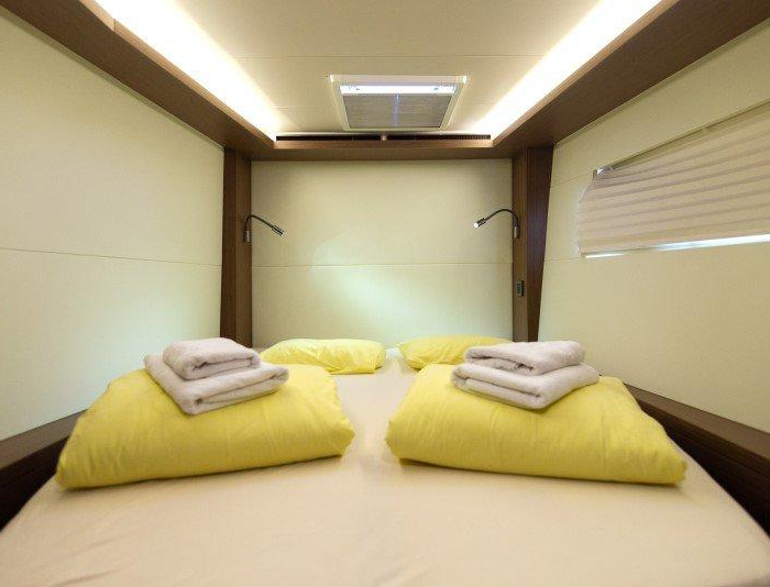 Zuzo I | Lagoon 50 photo 24