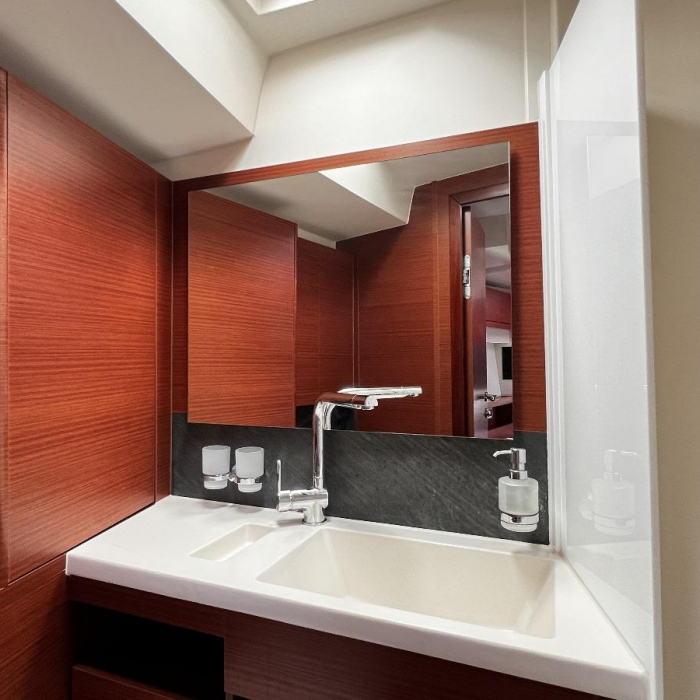 MiR | Hanse 548 photo 16