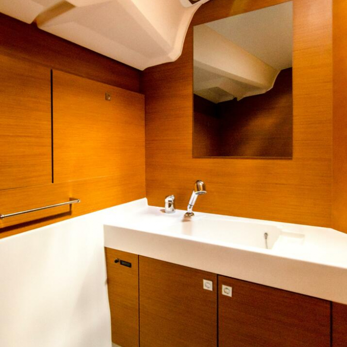 Victory Sea | Sun Odyssey 519 photo 9