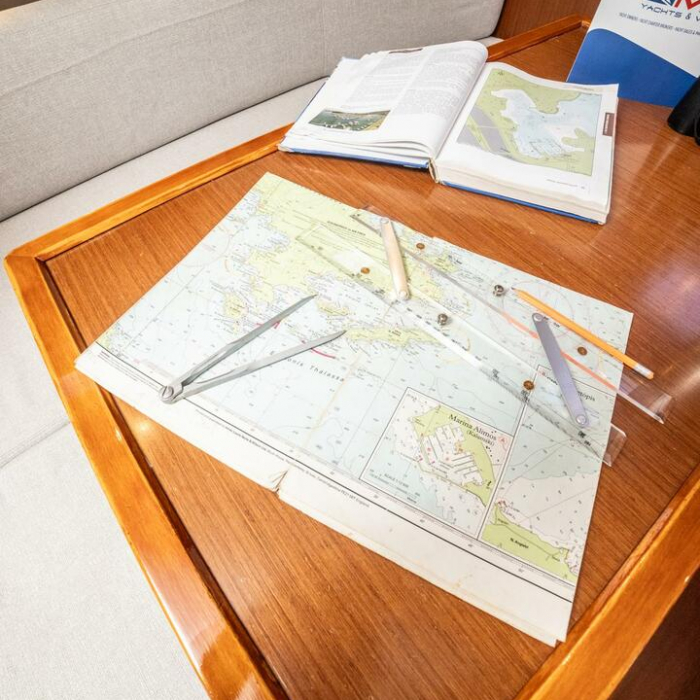 Rania | Oceanis 38.1 photo 16