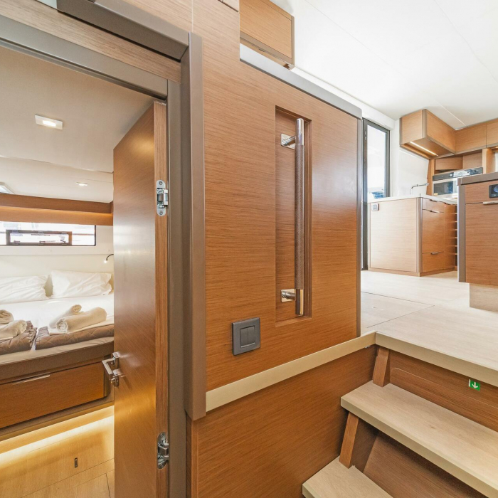 Reina (ONLY SKIPPERED) | Lagoon 50 A/C & GEN & WM photo 15