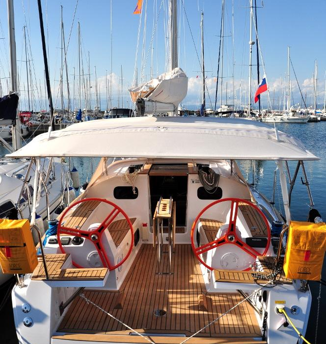 Orange AS | Elan 354 Impression photo 2