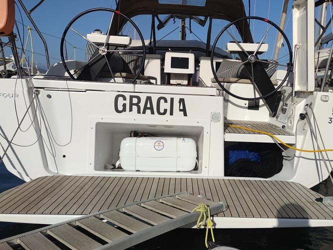 Gracia | Dufour 360 photo 3