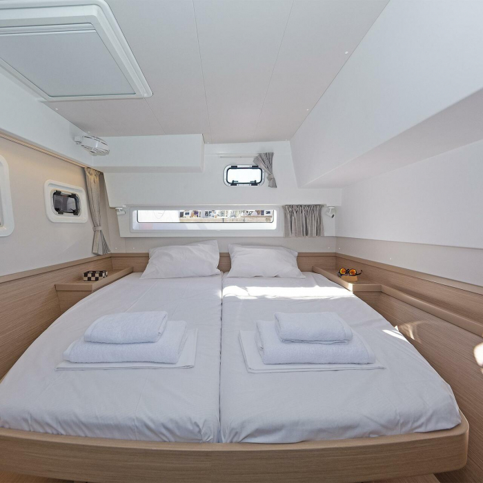 Eternity (ONLY SKIPPERED) | Lagoon 42 A/C & GEN photo 6