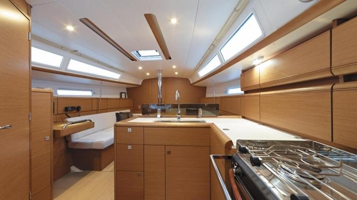 Plover | Sun Odyssey 389 photo 5