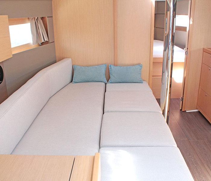 BOHEMIAN RHAPSODY | Oceanis 38.1 photo 13